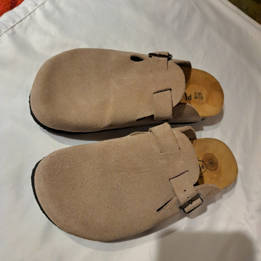 Women's Taupe Suede Buckle Sandals